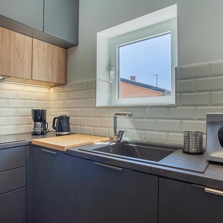 Apartman Petra ツレス エクステリア 写真