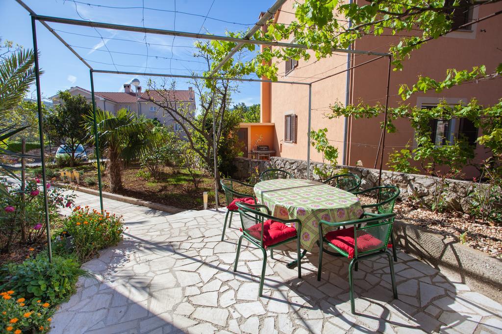 Apartman Petra ツレス エクステリア 写真