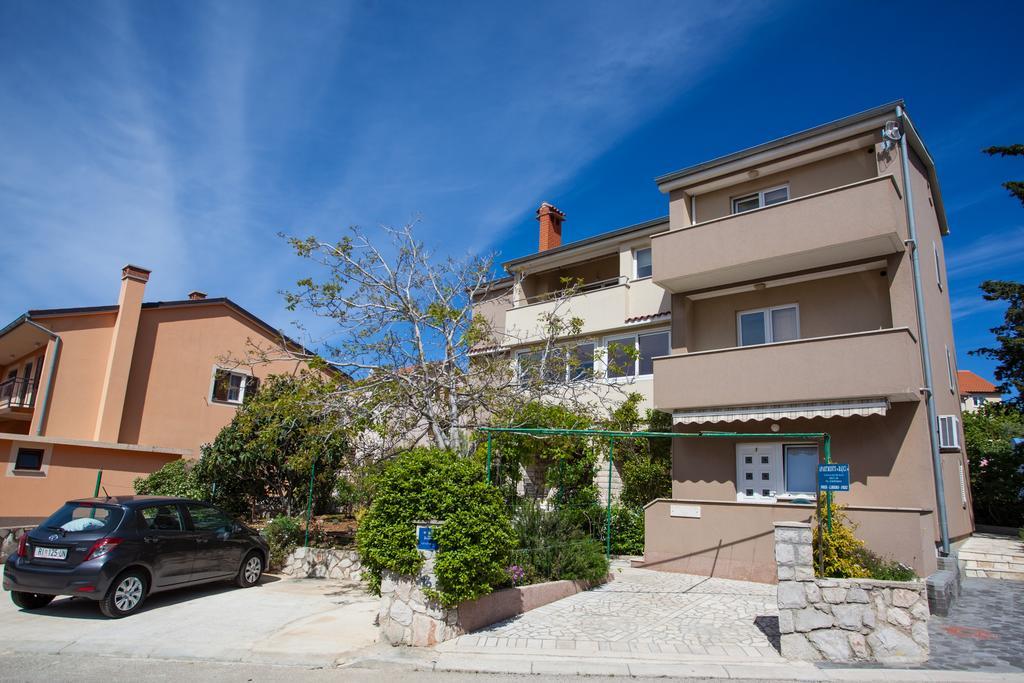 Apartman Petra ツレス エクステリア 写真
